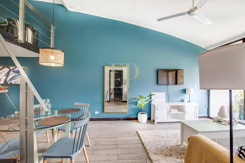 Cr Mariposa Rentals Lakeview Penthouse With Office Space, Pool, Gym, Tennis Santa Ana  Bagian luar foto