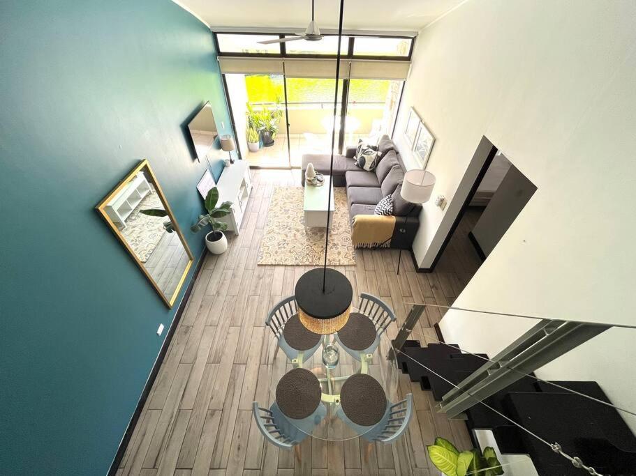 Cr Mariposa Rentals Lakeview Penthouse With Office Space, Pool, Gym, Tennis Santa Ana  Bagian luar foto